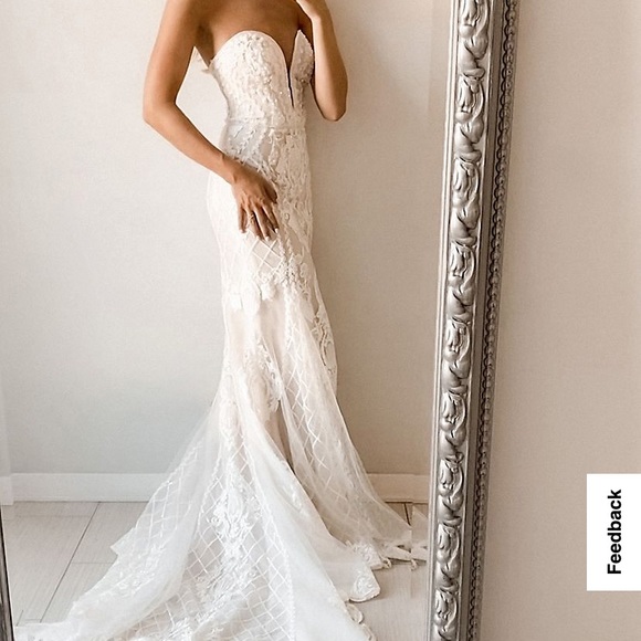 Brand New David’s Bridal Beaded Scroll and Lace Mermaid Wedding Dress Size 4 - Picture 14 of 16